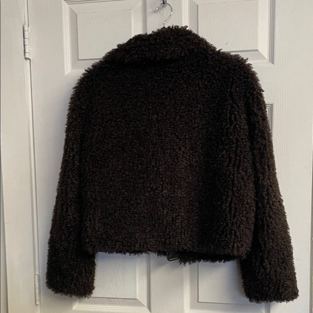 Gabynette Short Bouclé Coat - Picture 7 of 8